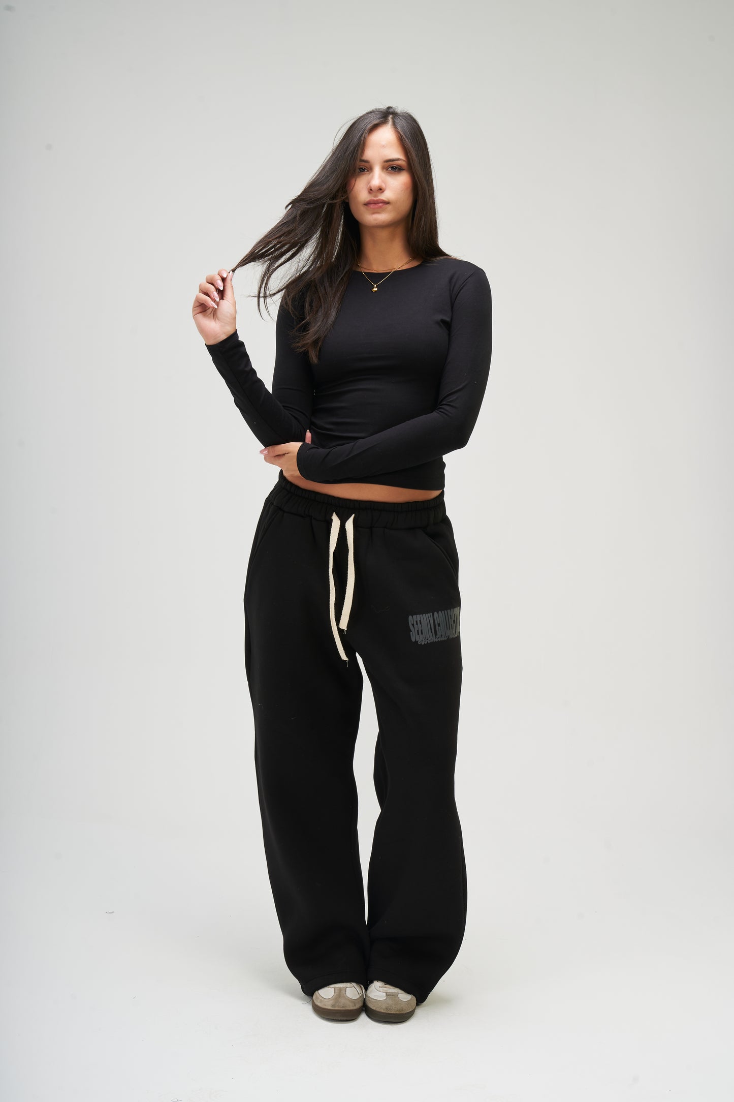 Black Long Sleeve Round Top